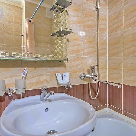 Cozy Apartment On Rozybakiev 145. Atakent Almaty Exterior photo