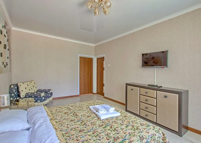 Cozy Apartment On Rozybakiev 145. Atakent