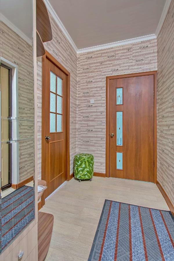 Apartment Cozy On Rozybakiev 145. Atakent